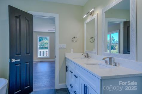 59 Knollview Drive Asheville NC 28806