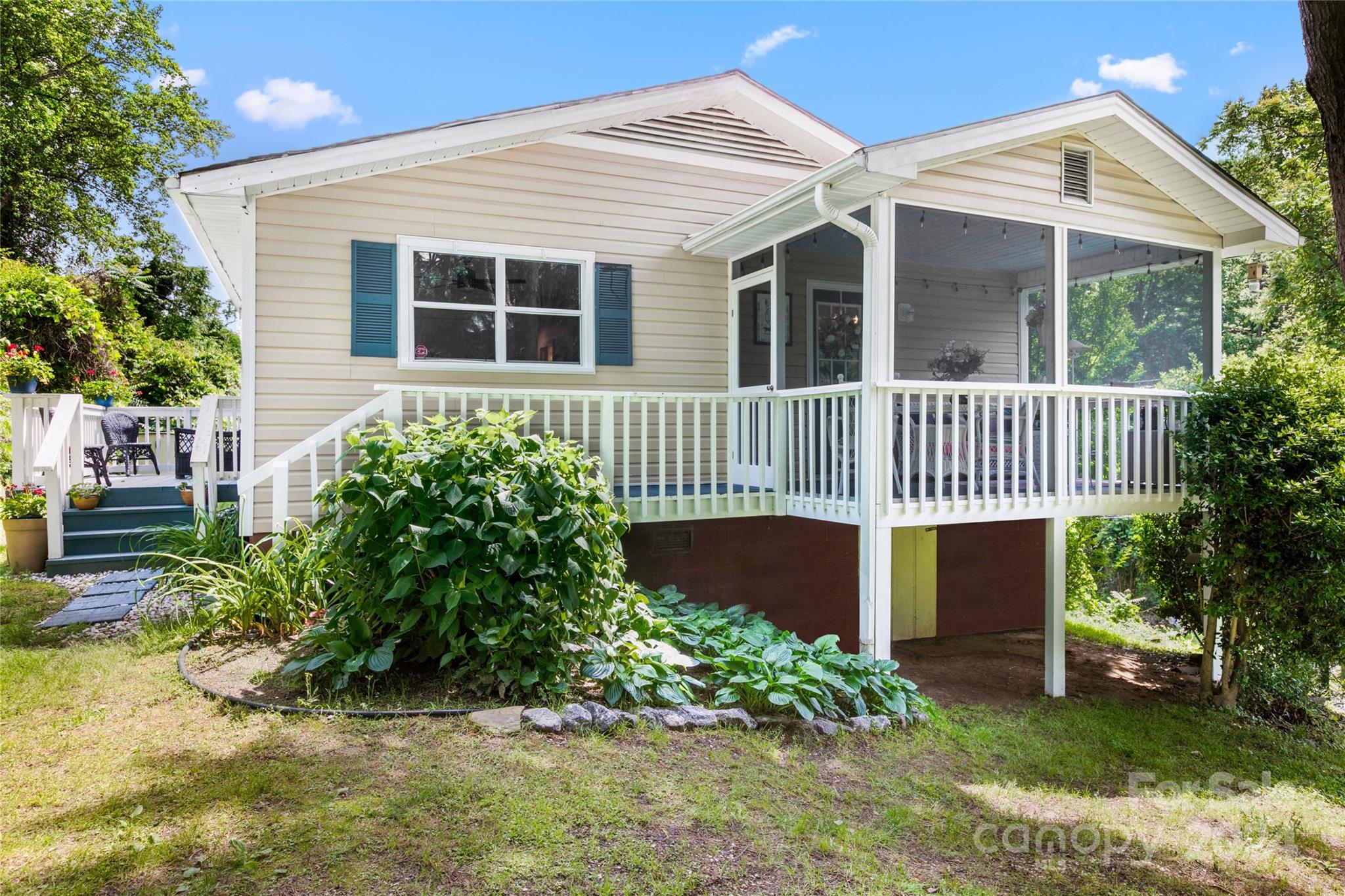 313 E Howard Street Tryon NC 28782