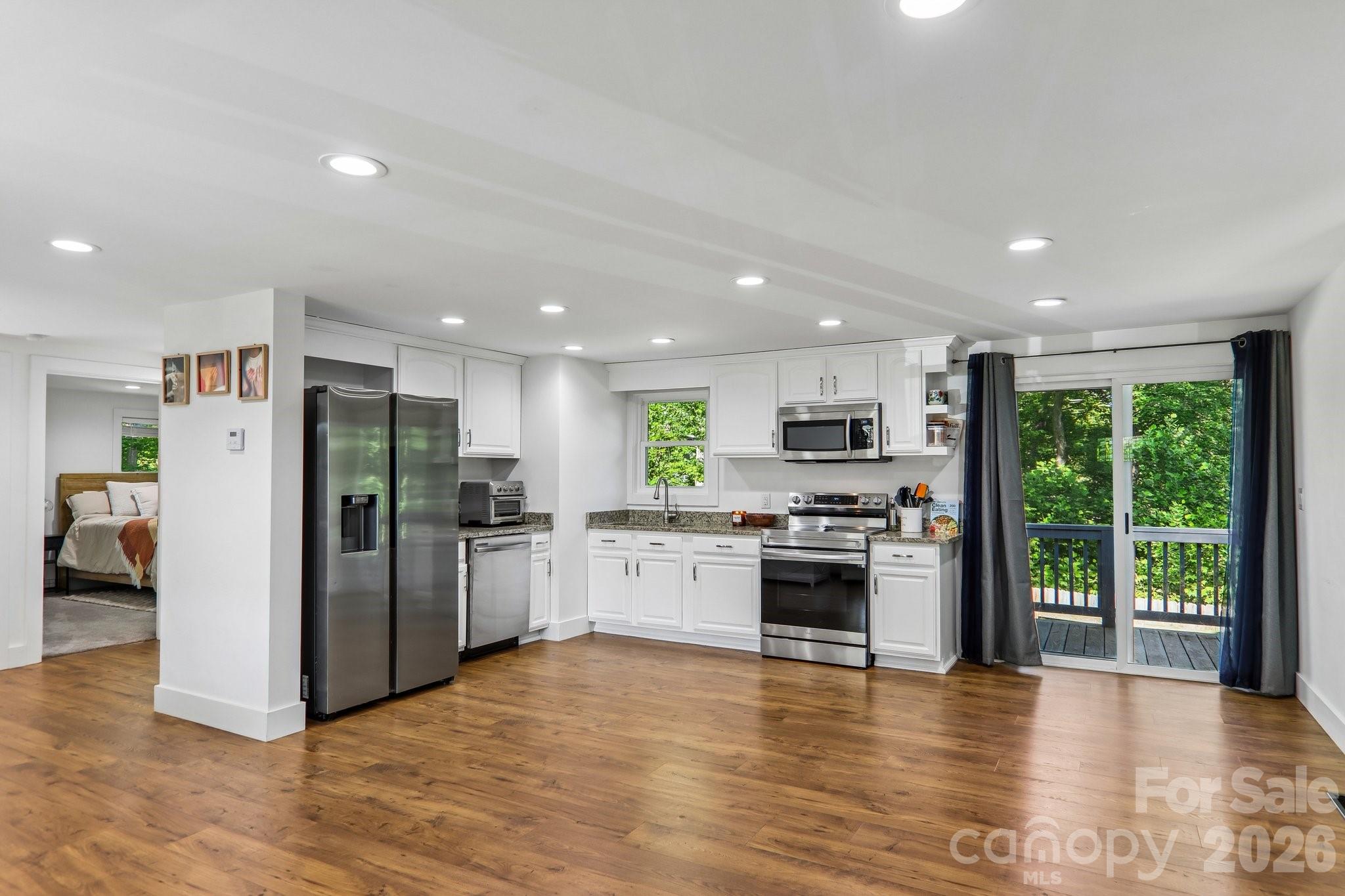 75 Glen View Road Arden NC 28704