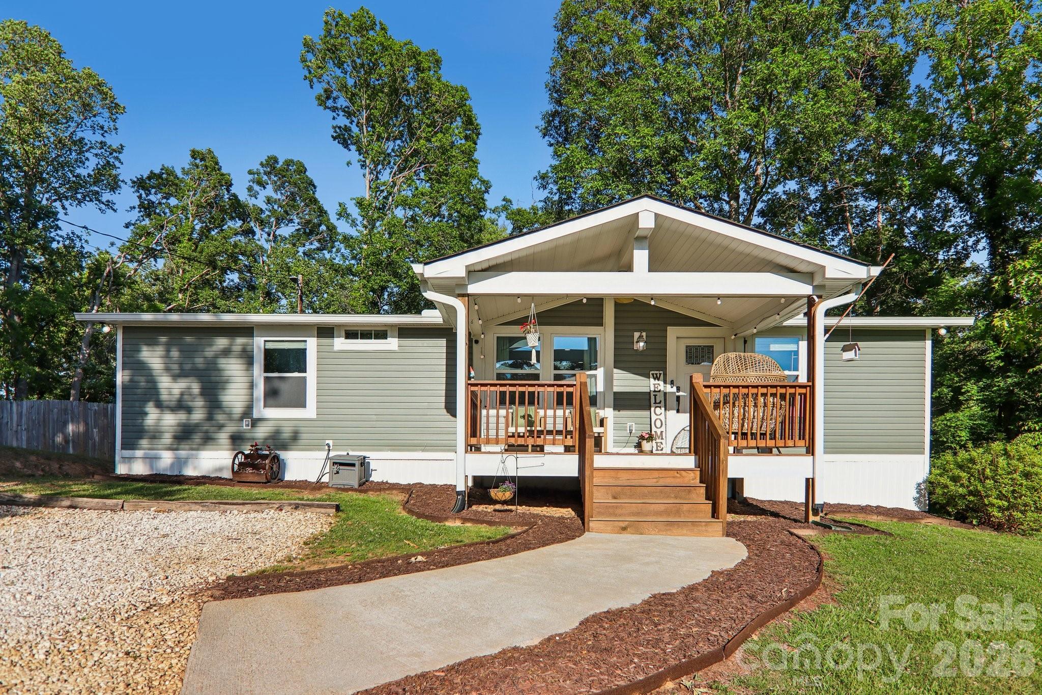 75 Glen View Road Arden NC 28704