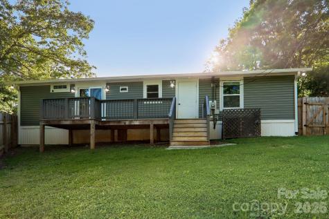 75 Glen View Road Arden NC 28704