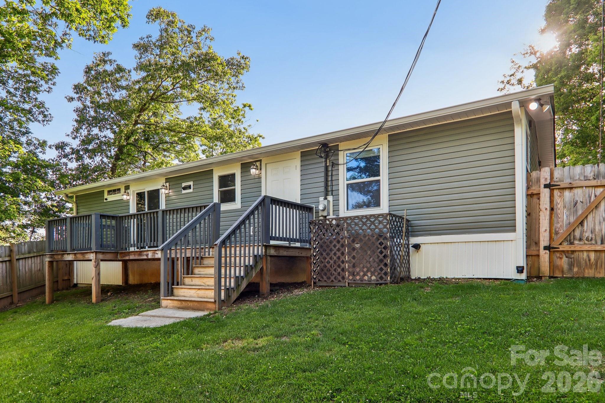 75 Glen View Road Arden NC 28704