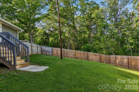 75 Glen View Road Arden NC 28704