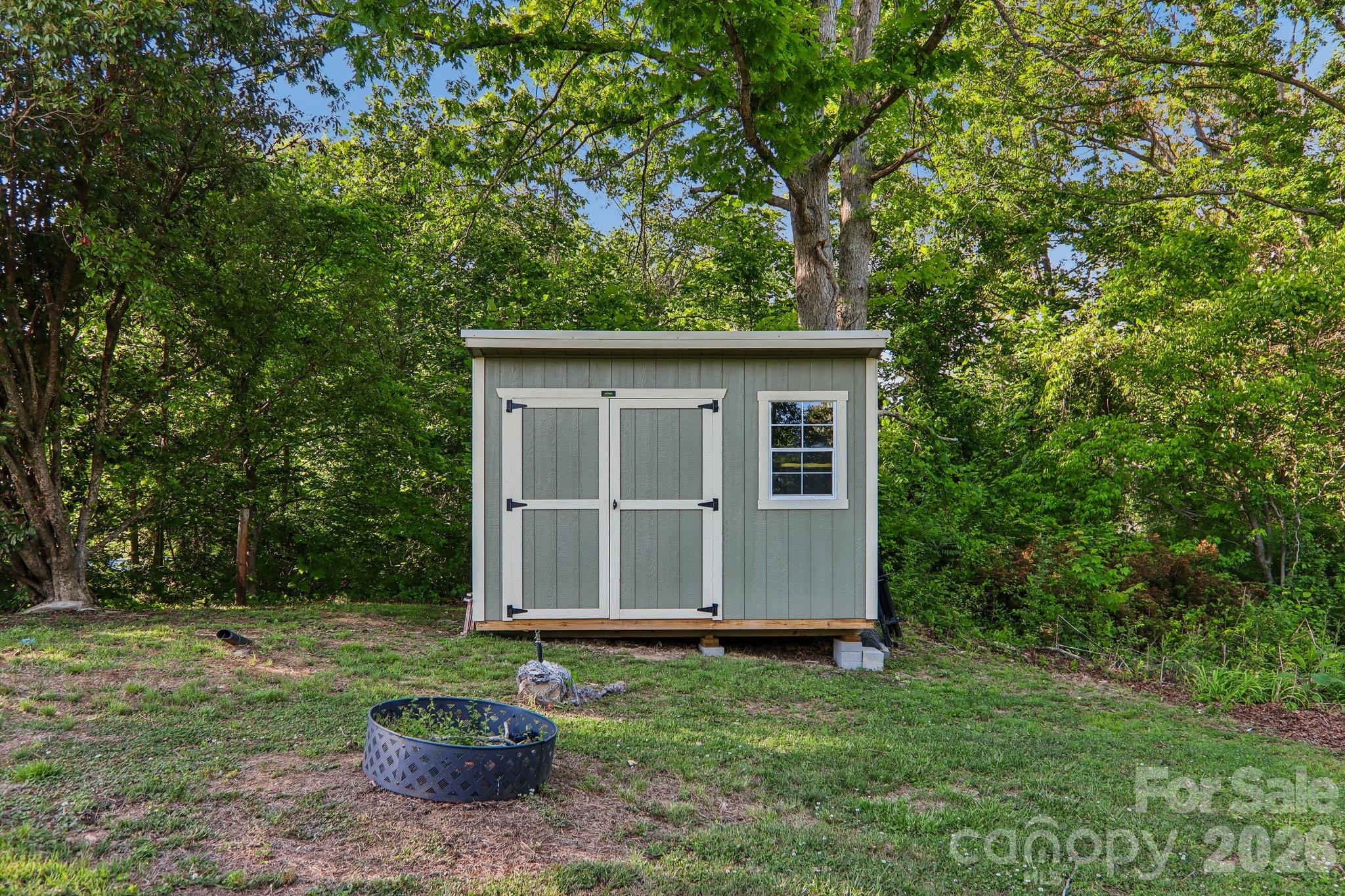 75 Glen View Road Arden NC 28704