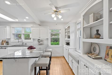 832 Sand Hill Road Asheville NC 28806