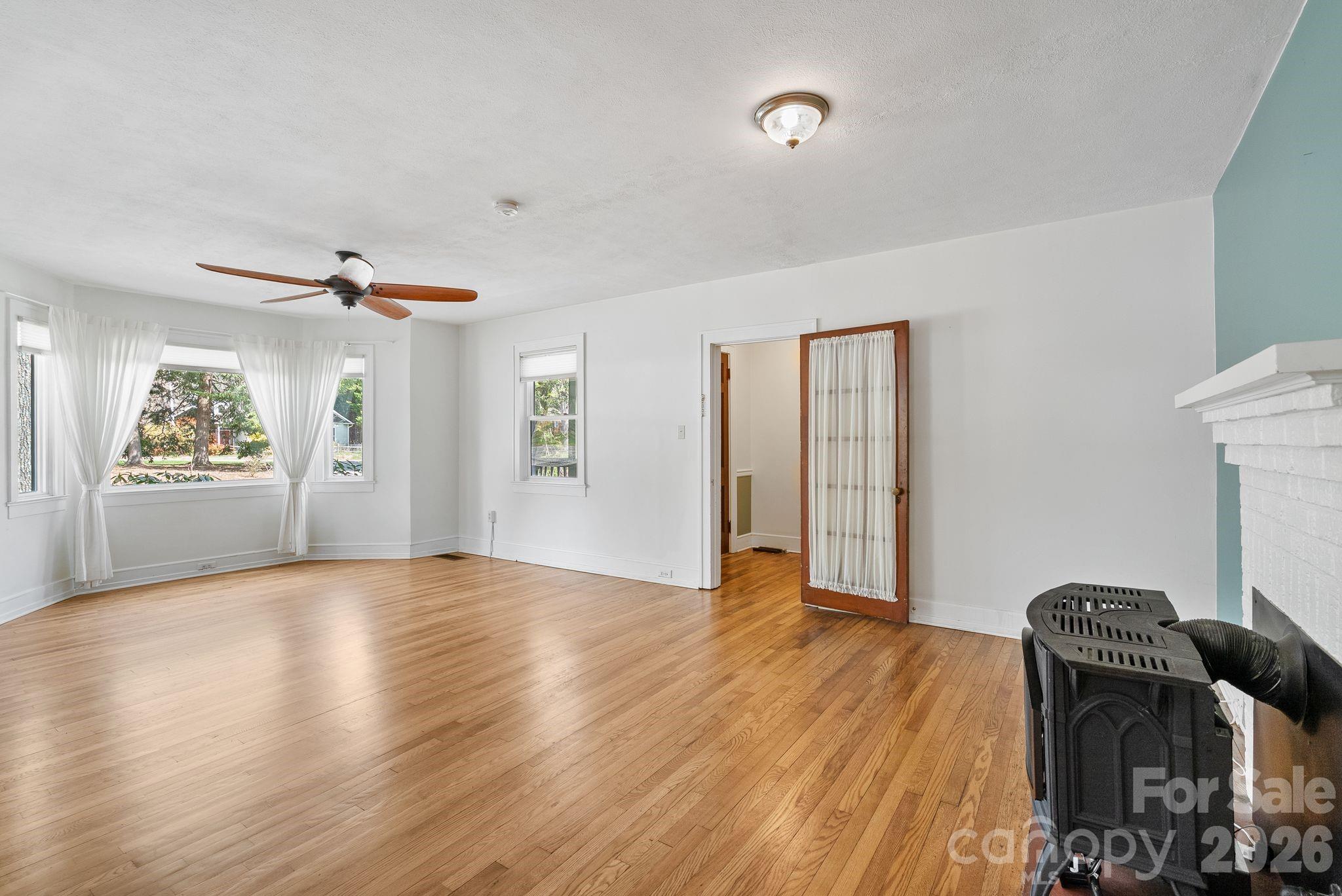 832 Sand Hill Road Asheville NC 28806