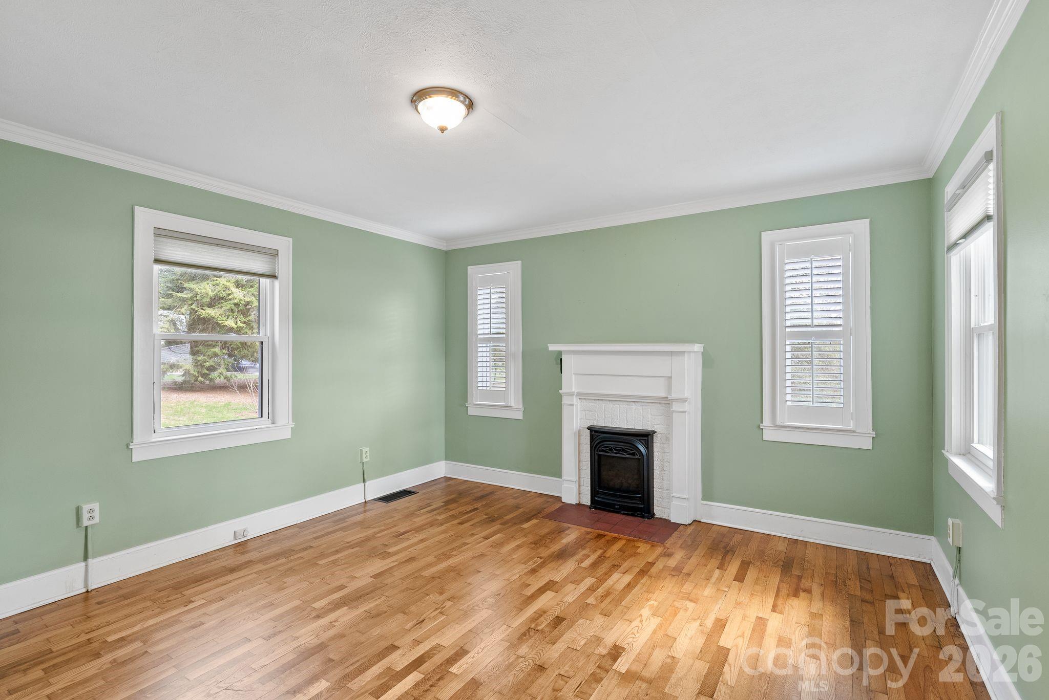 832 Sand Hill Road Asheville NC 28806