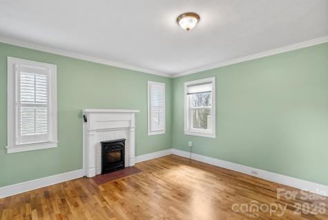 832 Sand Hill Road Asheville NC 28806