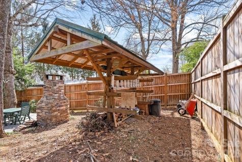 832 Sand Hill Road Asheville NC 28806