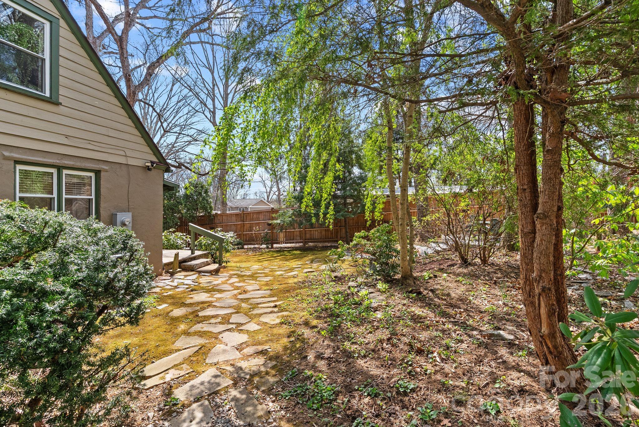 832 Sand Hill Road Asheville NC 28806
