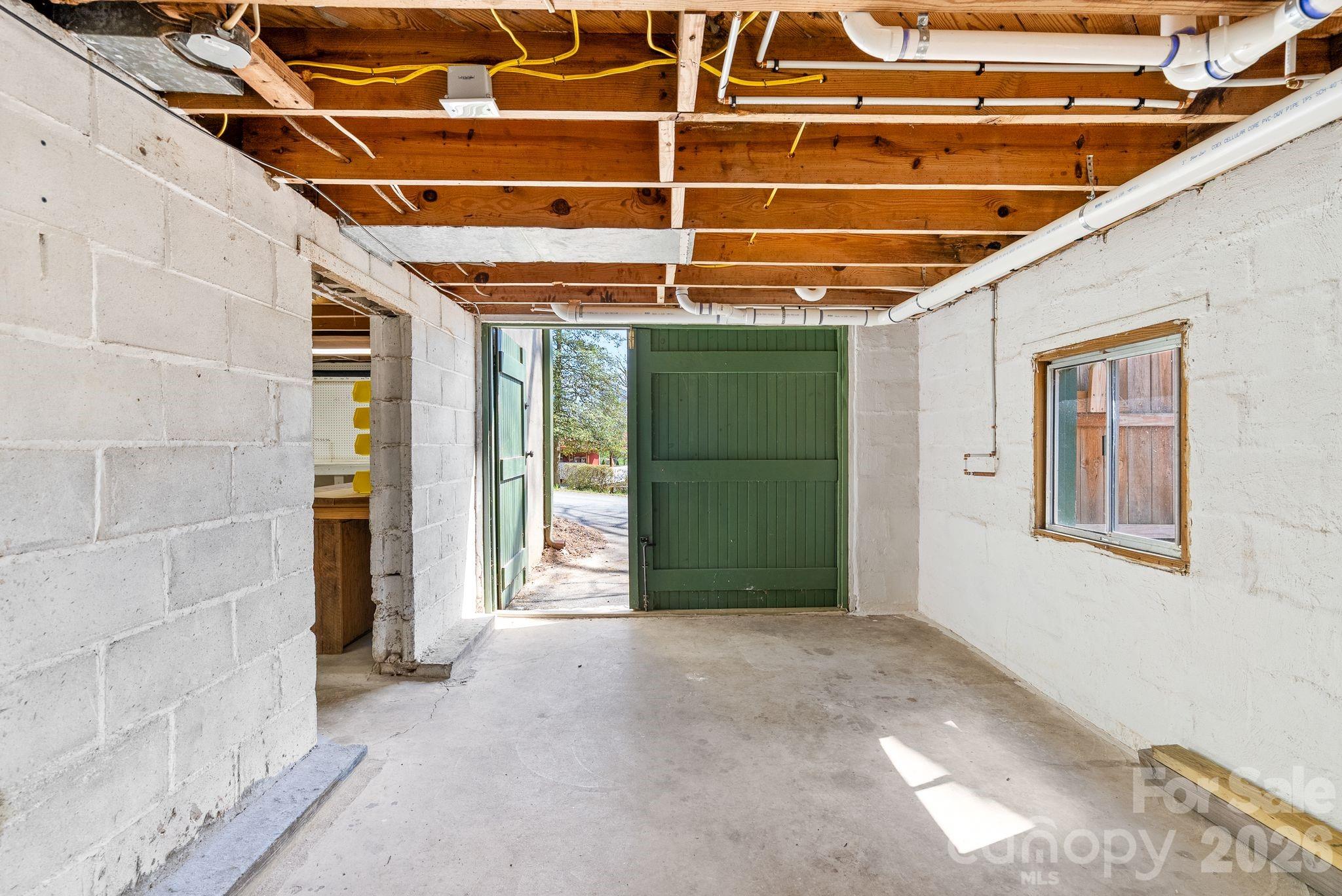832 Sand Hill Road Asheville NC 28806