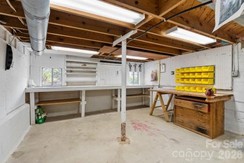 832 Sand Hill Road Asheville NC 28806