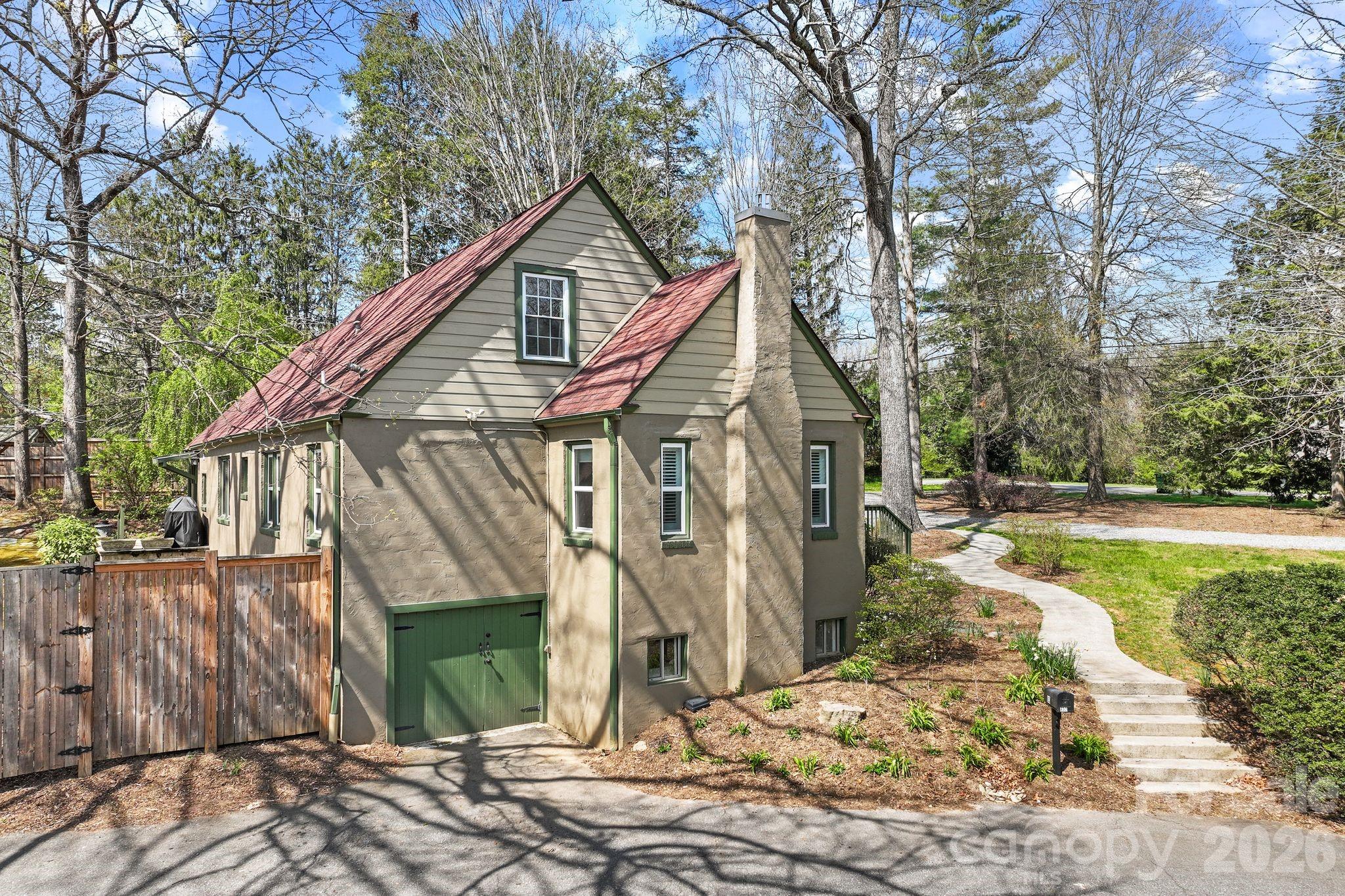 832 Sand Hill Road Asheville NC 28806