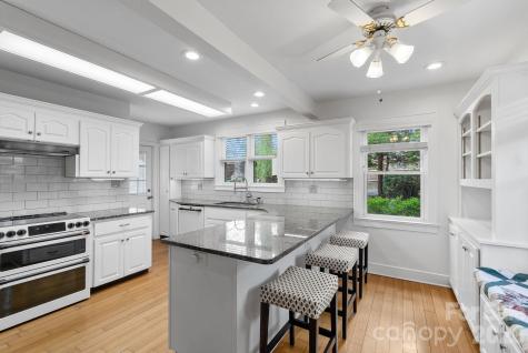 832 Sand Hill Road Asheville NC 28806