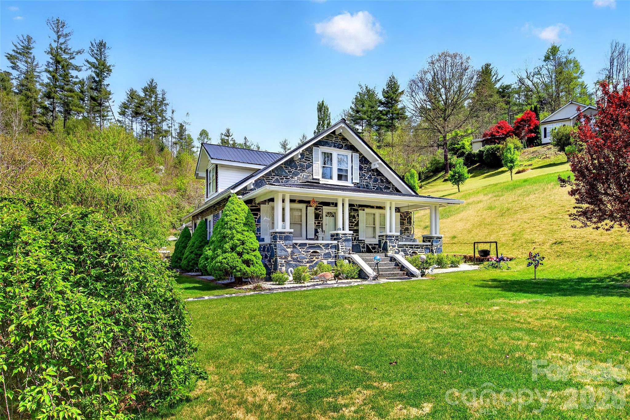 6507 S 226 Highway Spruce Pine NC 28777
