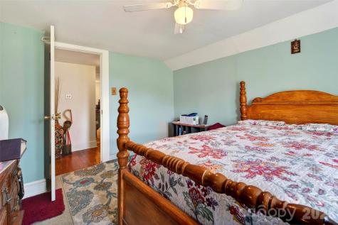 6507 S 226 Highway Spruce Pine NC 28777