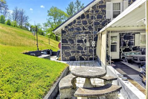 6507 S 226 Highway Spruce Pine NC 28777