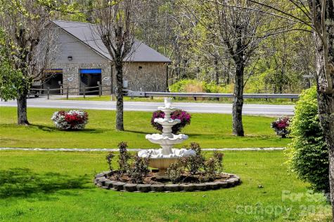 6507 S 226 Highway Spruce Pine NC 28777