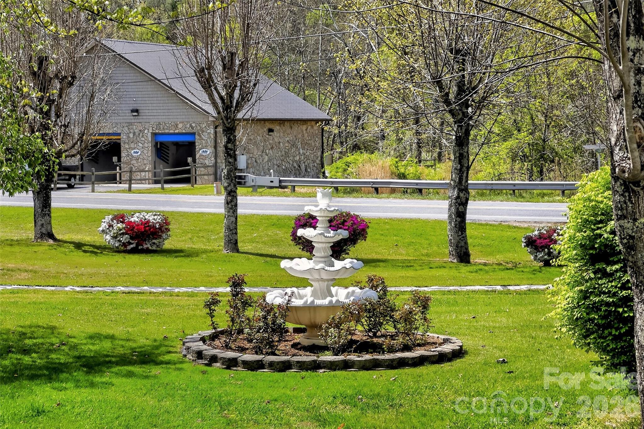 6507 S 226 Highway Spruce Pine NC 28777