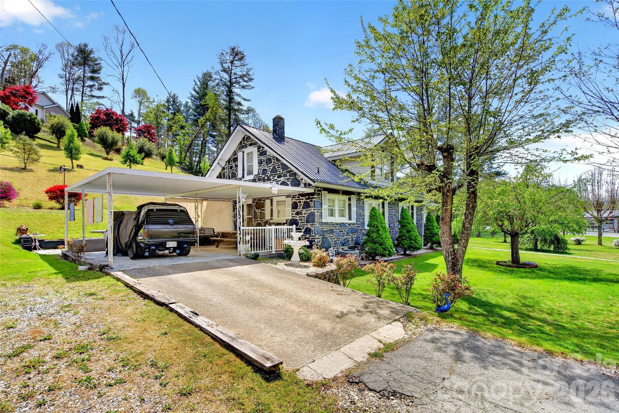 6507 S 226 Highway Spruce Pine NC 28777