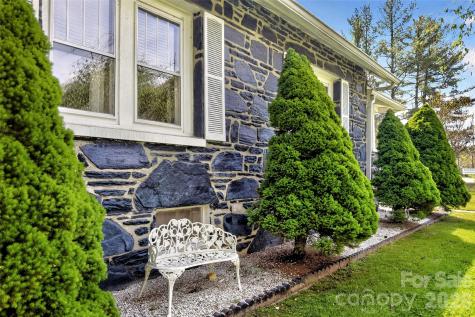 6507 S 226 Highway Spruce Pine NC 28777
