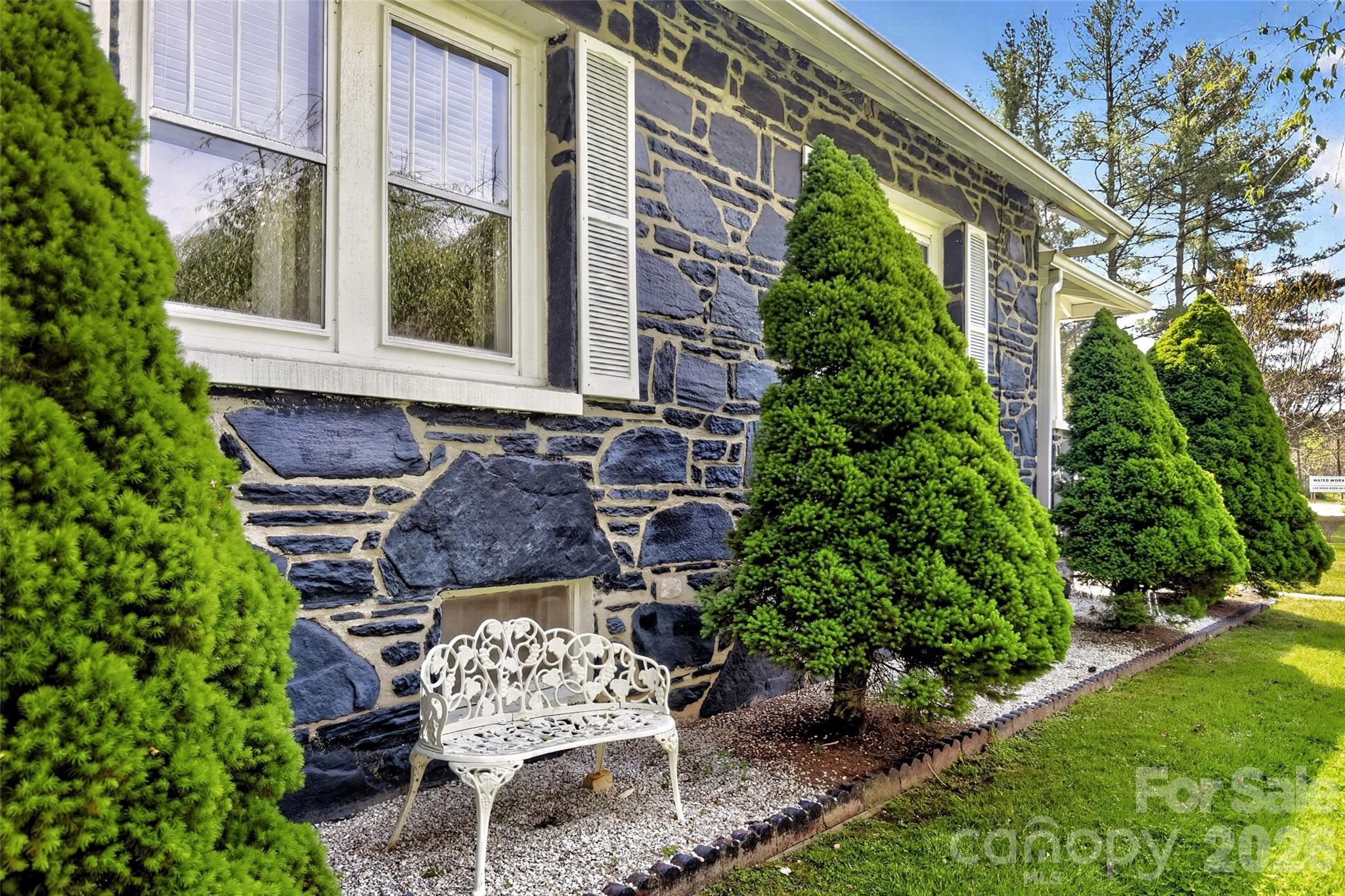 6507 S 226 Highway Spruce Pine NC 28777