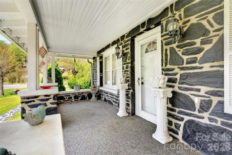 6507 S 226 Highway Spruce Pine NC 28777