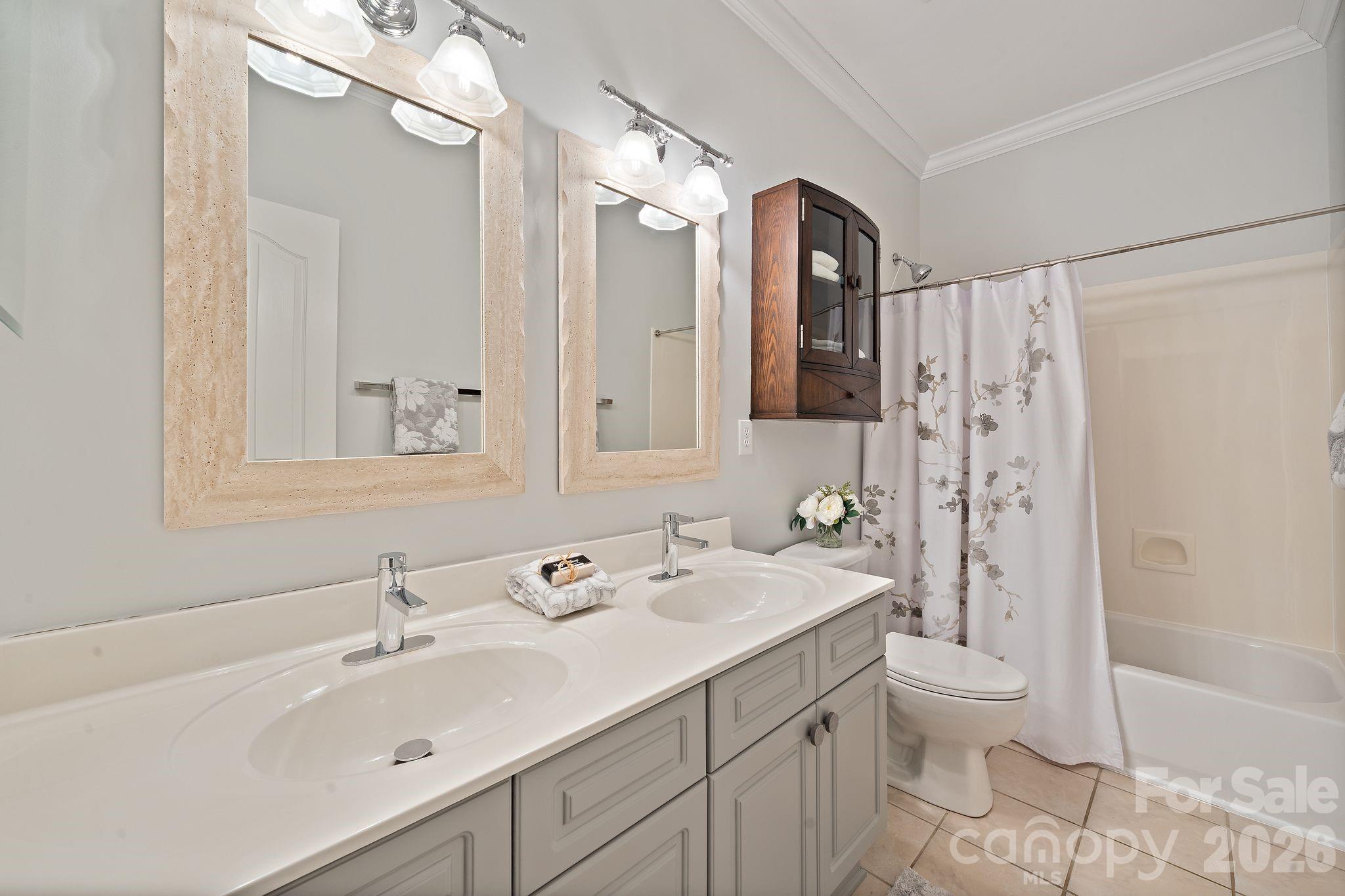 4685 Eagle Pointe Court Denver NC 28037