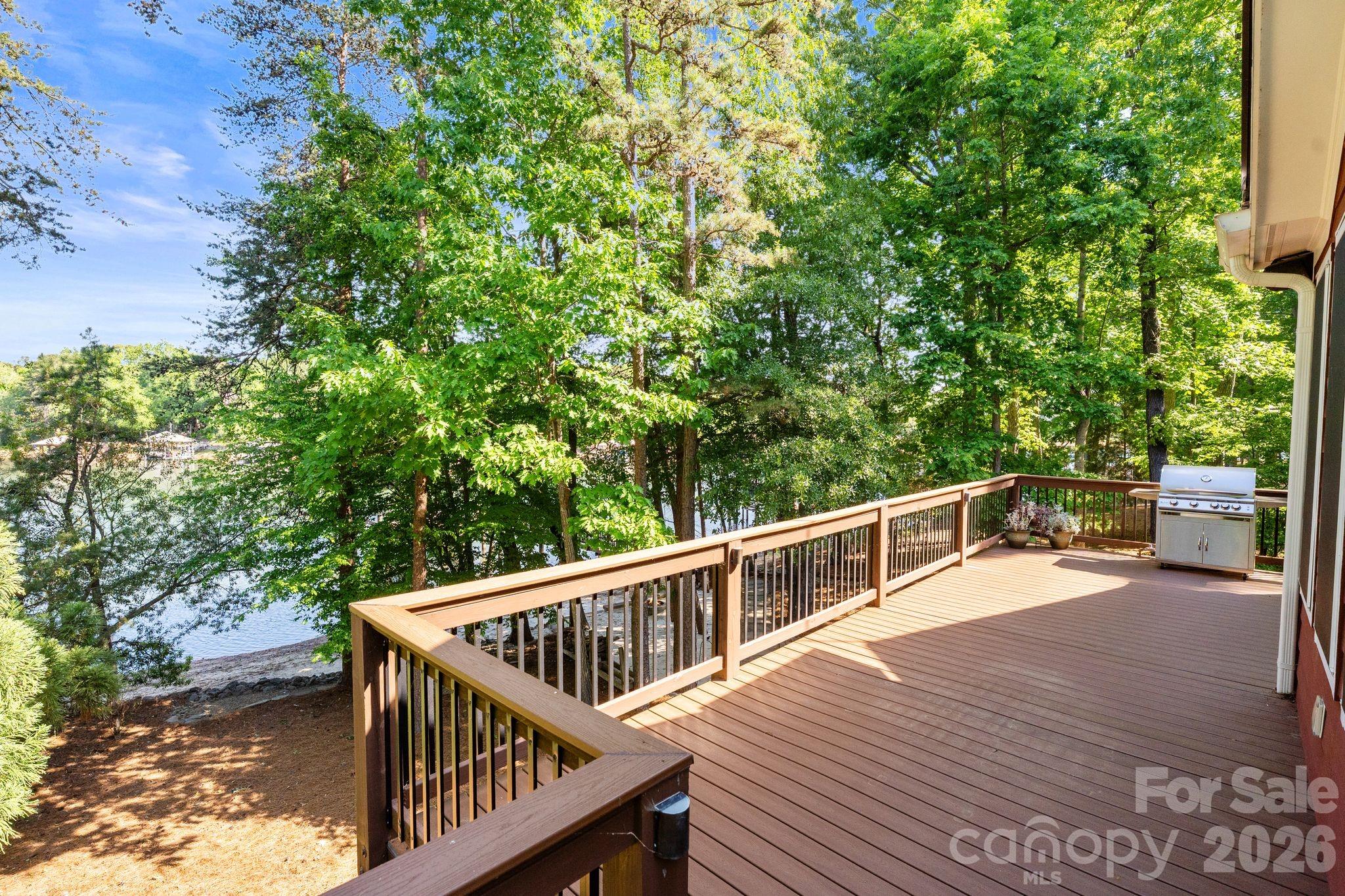 4685 Eagle Pointe Court Denver NC 28037