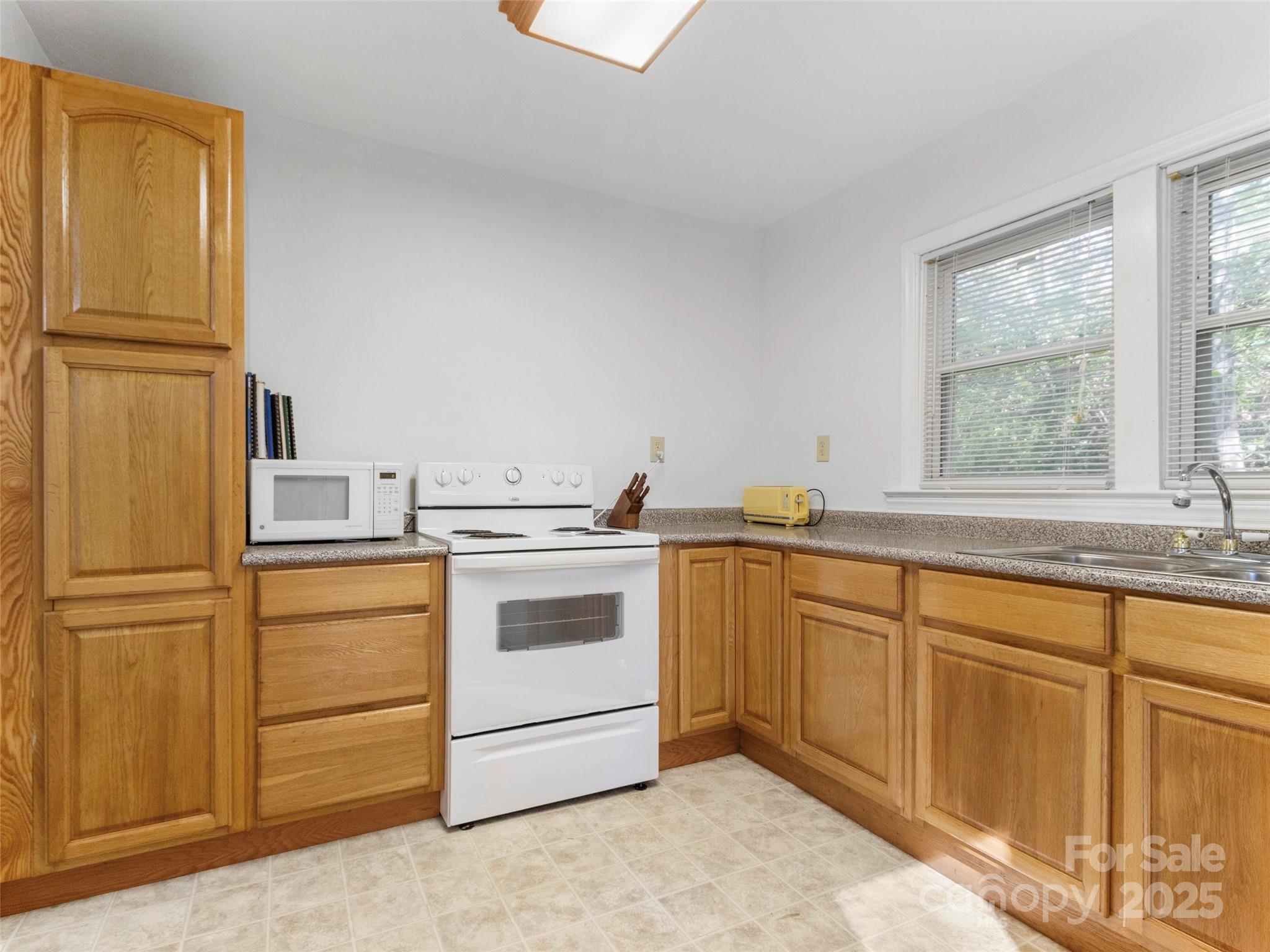 96 Thompson Road Spruce Pine NC 28777