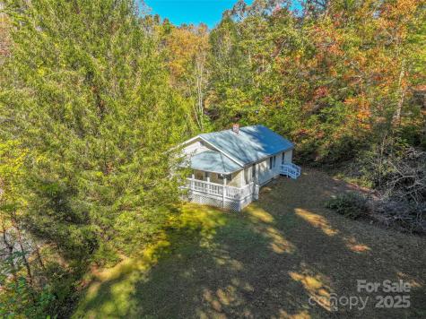 96 Thompson Road Spruce Pine NC 28777