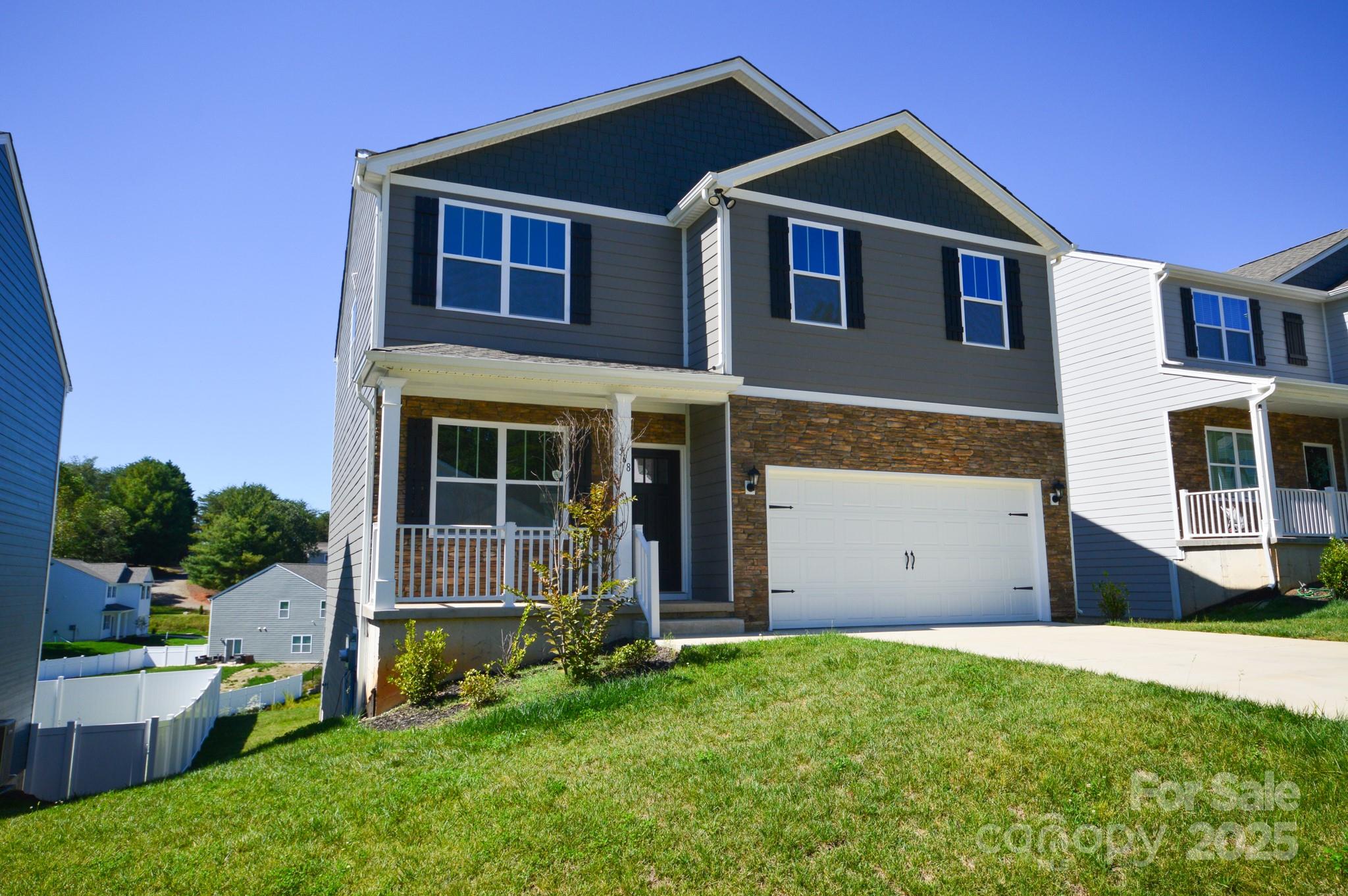 568 Country Oak Drive Asheville NC 28804