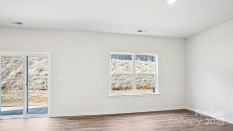 568 Country Oak Drive Asheville NC 28804