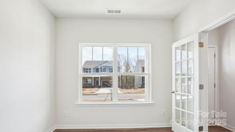 568 Country Oak Drive Asheville NC 28804