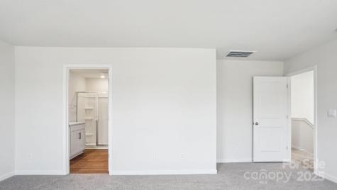 568 Country Oak Drive Asheville NC 28804