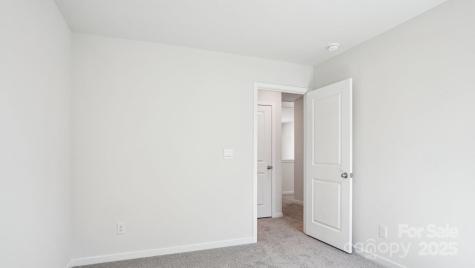 568 Country Oak Drive Asheville NC 28804