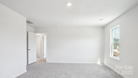 568 Country Oak Drive Asheville NC 28804