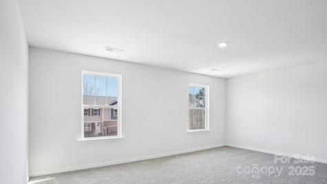 568 Country Oak Drive Asheville NC 28804