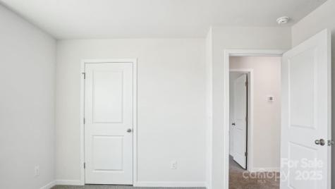 568 Country Oak Drive Asheville NC 28804