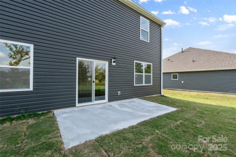 568 Country Oak Drive Asheville NC 28804