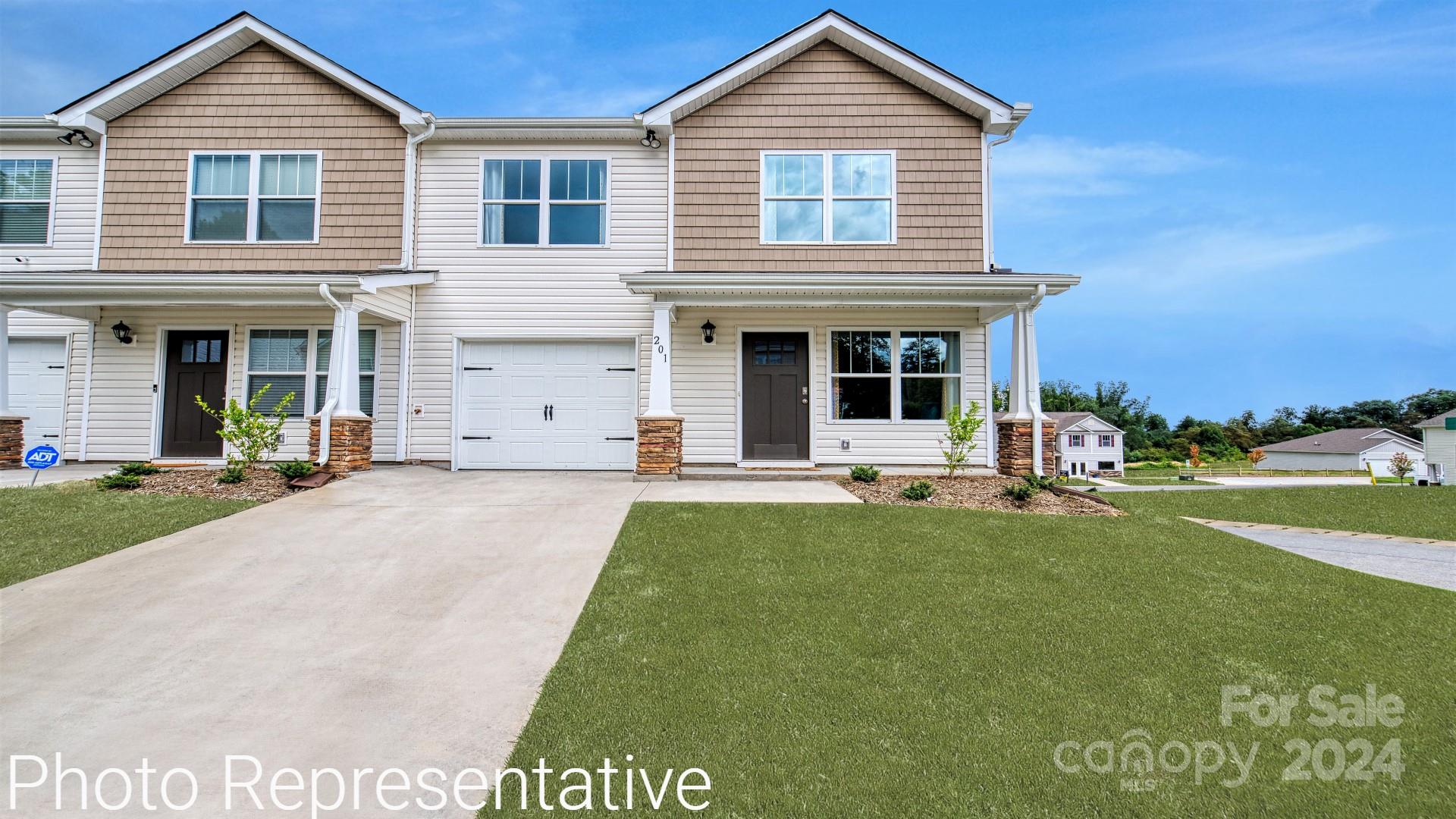 25 Virginia Commons Drive Arden NC 28704