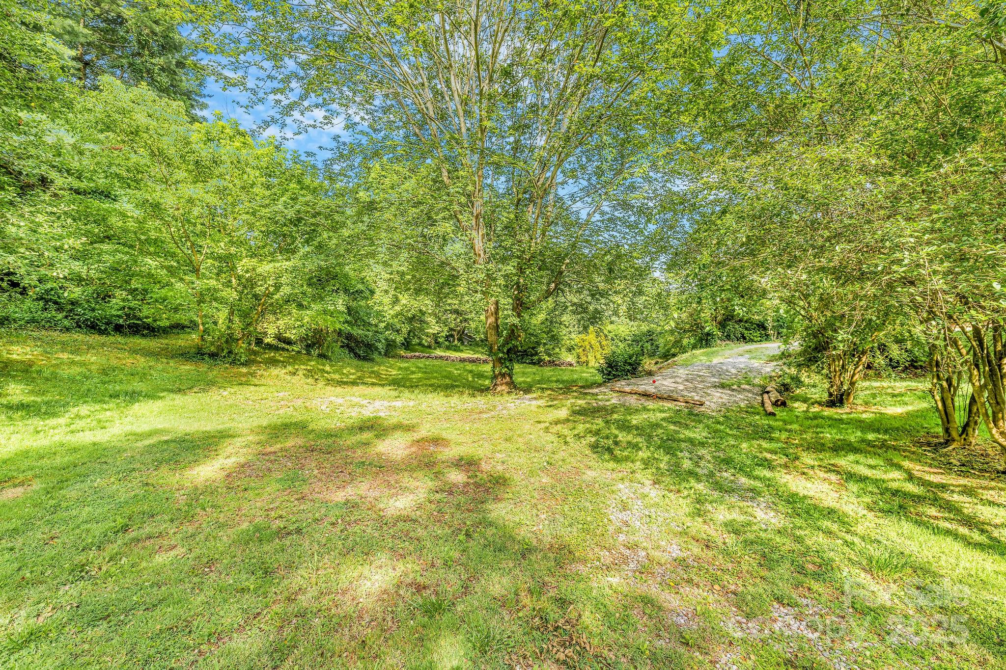 99 Little Oak Street Canton NC 28716