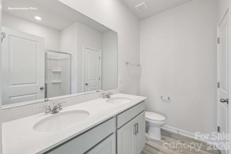 601 17th Avenue Drive NE Hickory NC 28601