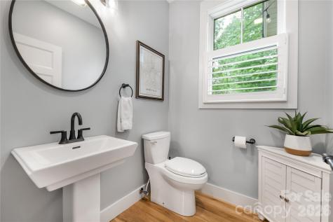 9 Ashe Park Circle Asheville NC 28806