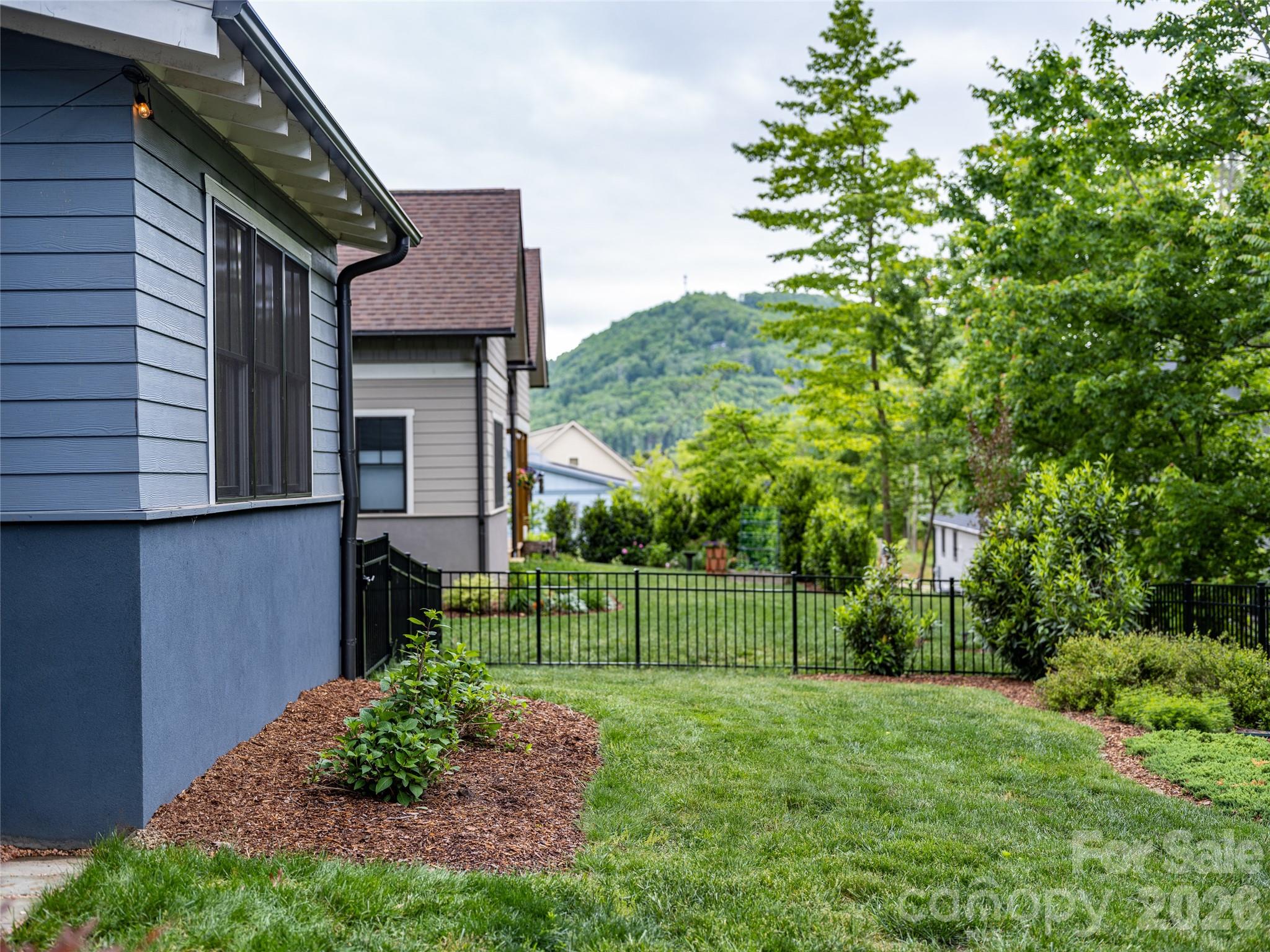 9 Ashe Park Circle Asheville NC 28806