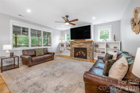 9 Ashe Park Circle Asheville NC 28806