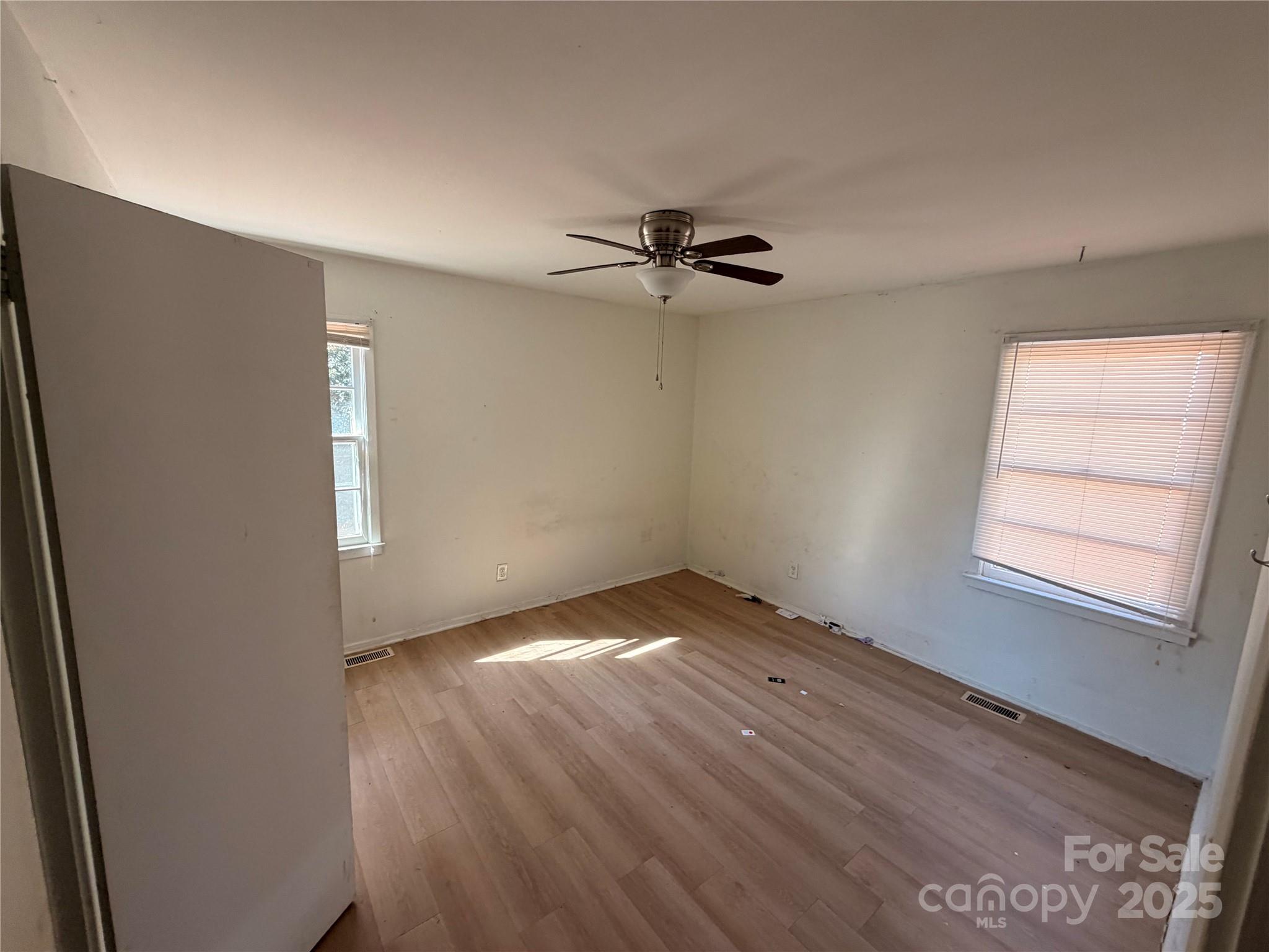 828 Tennyson Drive Charlotte NC 28208
