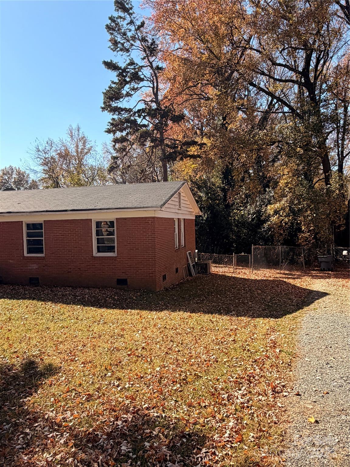 828 Tennyson Drive Charlotte NC 28208