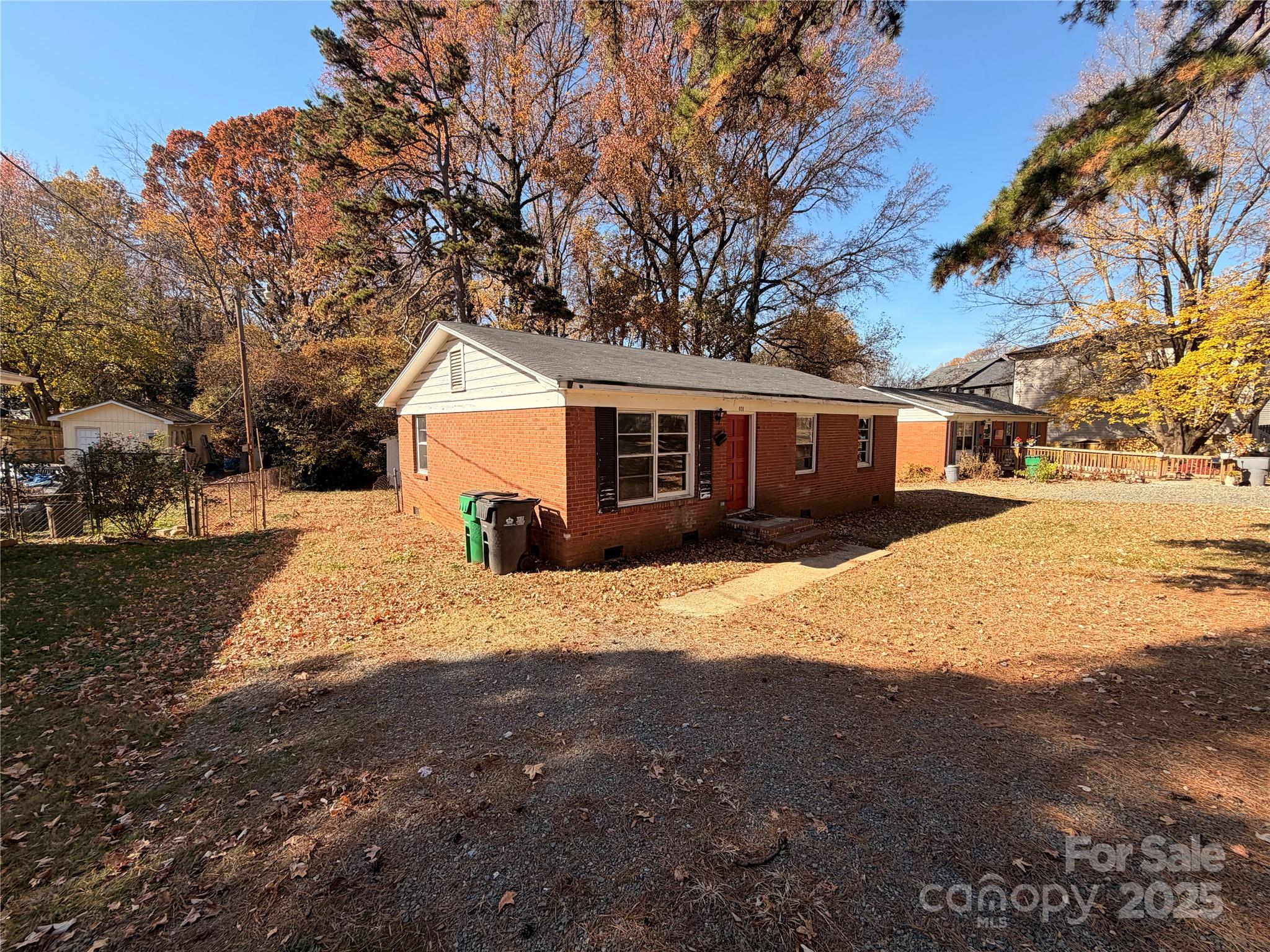 828 Tennyson Drive Charlotte NC 28208