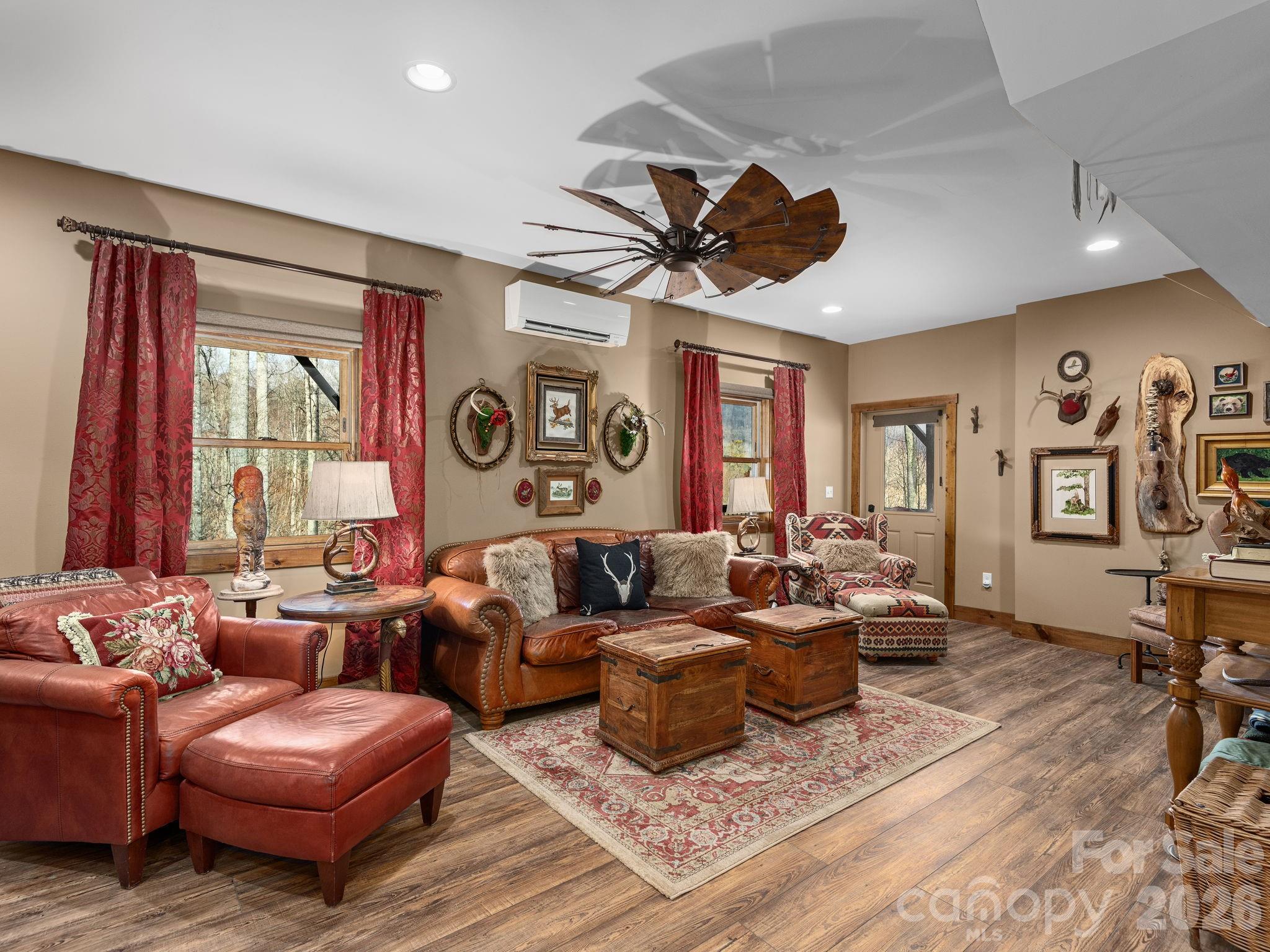 166 Harleys Cove Waynesville NC 28785